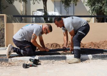 İskele’de su hatlarını yenileme çalışmaları devam ediyor