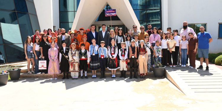 FOGEM heyetlerinden Akdeniz Parkı’na anlamlı hediye