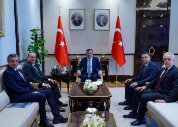 Bakan Ataoğlu, Yılmaz ile bir araya geldi