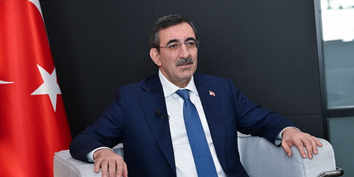 Cevdet Yılmaz’dan şampiyon milli takıma tebrik mesajı