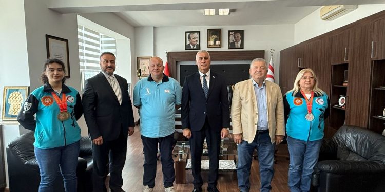Amcaoğlu, Dünya Budo Kupası Şampiyonu Sporcuları Ağırladı