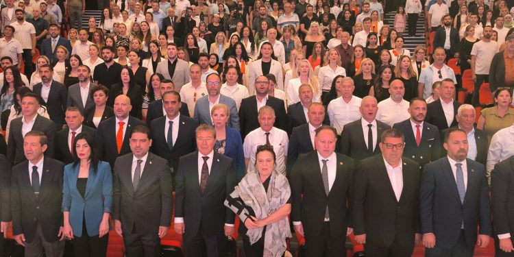 Üstel: Tek hedefimiz var; yeniden iktidar