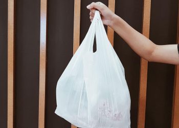 İran savaşı Japonya’da plastik poşet krizi başlattı
