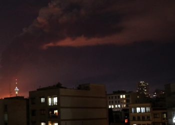 İran’ın birçok bölgesinde patlamalar meydana geldi