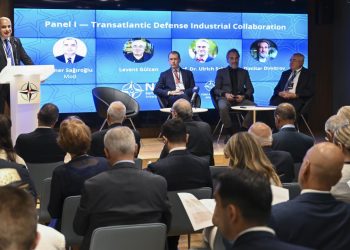 “NATO Zirvesi Diyalogları” etkinliğinde savunma sanayi iş birliği ele alındı