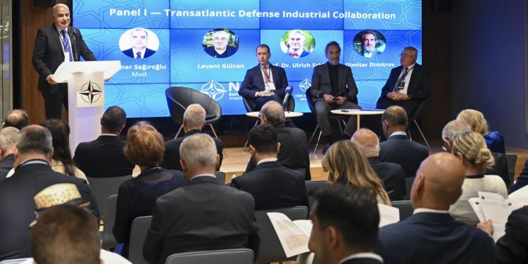 “NATO Zirvesi Diyalogları” etkinliğinde savunma sanayi iş birliği ele alındı