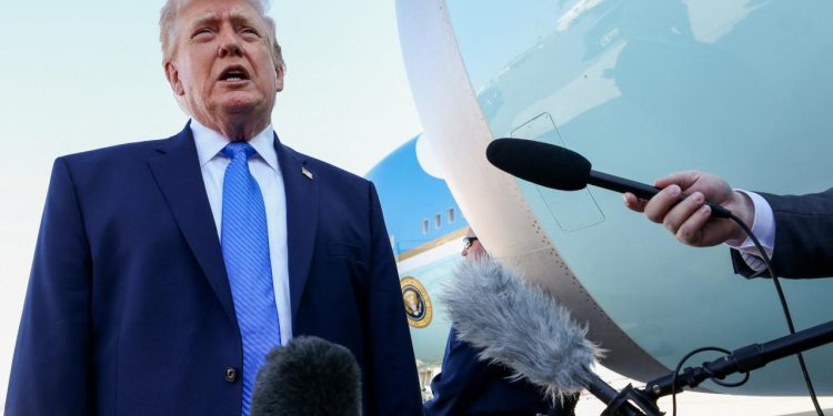 Trump’ın yeni başkanlık uçağının öncekinde bulunan bazı savunma önlemlerine sahip olmadığı iddiası