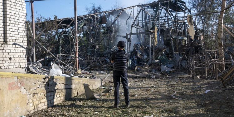 Ukrayna: Rusya 74 füze ve 496 SİHA ile saldırı düzenledi
