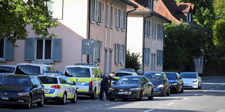 İsviçre’nin Aargau kantonundaki silahlı saldırıda 1 kişi öldü, 5 kişi yaralandı