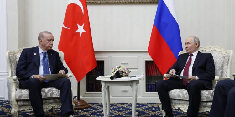 Putin: Türkiye, dış politika ve ekonomi alanlarında ayrıcalıklı ortaklarımızdan biri