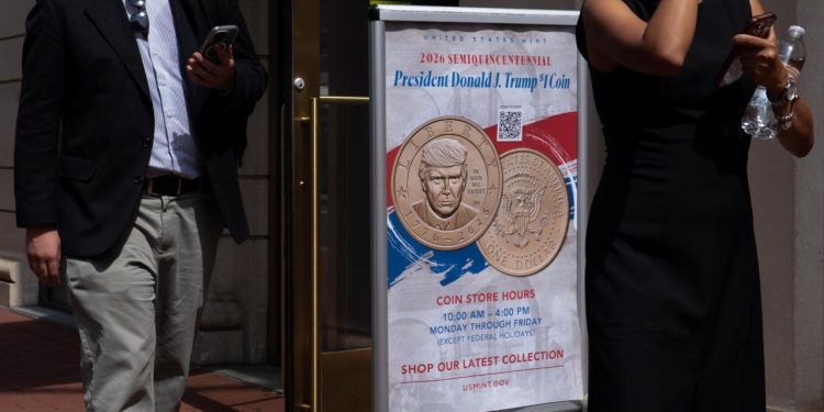 ABD’de “Trump portreli” 1 dolar tedavülde