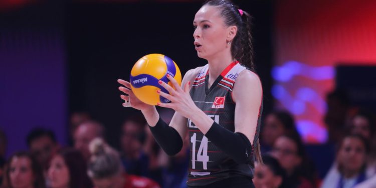 Kaptan Eda Erdem: Voleybol hayatımın doğal ve vazgeçilmez bir parçası