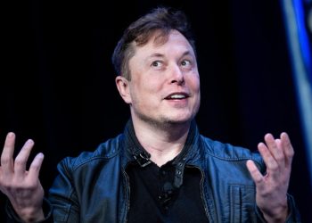 Tesla ve SpaceX birleşebilir: Elon Musk ortaklığı değerlendirdiklerini açıkladı