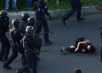 Fransa’da öğrenci protestoları ülkeyi kaosa sürükledi