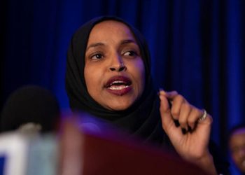 WSJ: ABD’de yürütülen soruşturmayla Kongre üyesi Omar’ın vatandaşlığının iptali hedefleniyor