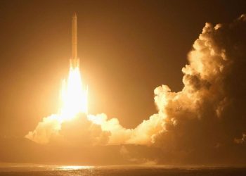 Japonya’dan Mars’ın uydusuna tarihi görev