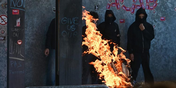 Belçika’nın Liege kentindeki protestolarda 45 kişi gözaltına alındı