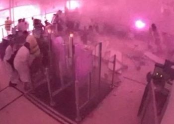 Husilerin hedef aldığı Suudi Arabistan’daki havalimanı 17 Ekim’e kadar kapalı kalacak