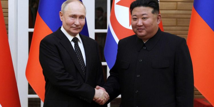 Kuzey Kore lideri Kim’den, Rusya’ya “sarsılmaz destek” mesajı