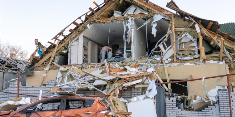 Ukrayna: Rusya’nın Zaporijya kentine düzenlediği saldırıda 8 kişi öldü