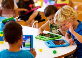 ABD’de okullarda tablet tartışması büyüyor