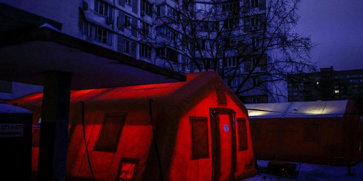 Ukrayna: Saldırılar nedeniyle Kiev ve Dnipropetrovsk bölgelerinde yaklaşık 280 bin aile elektriksiz